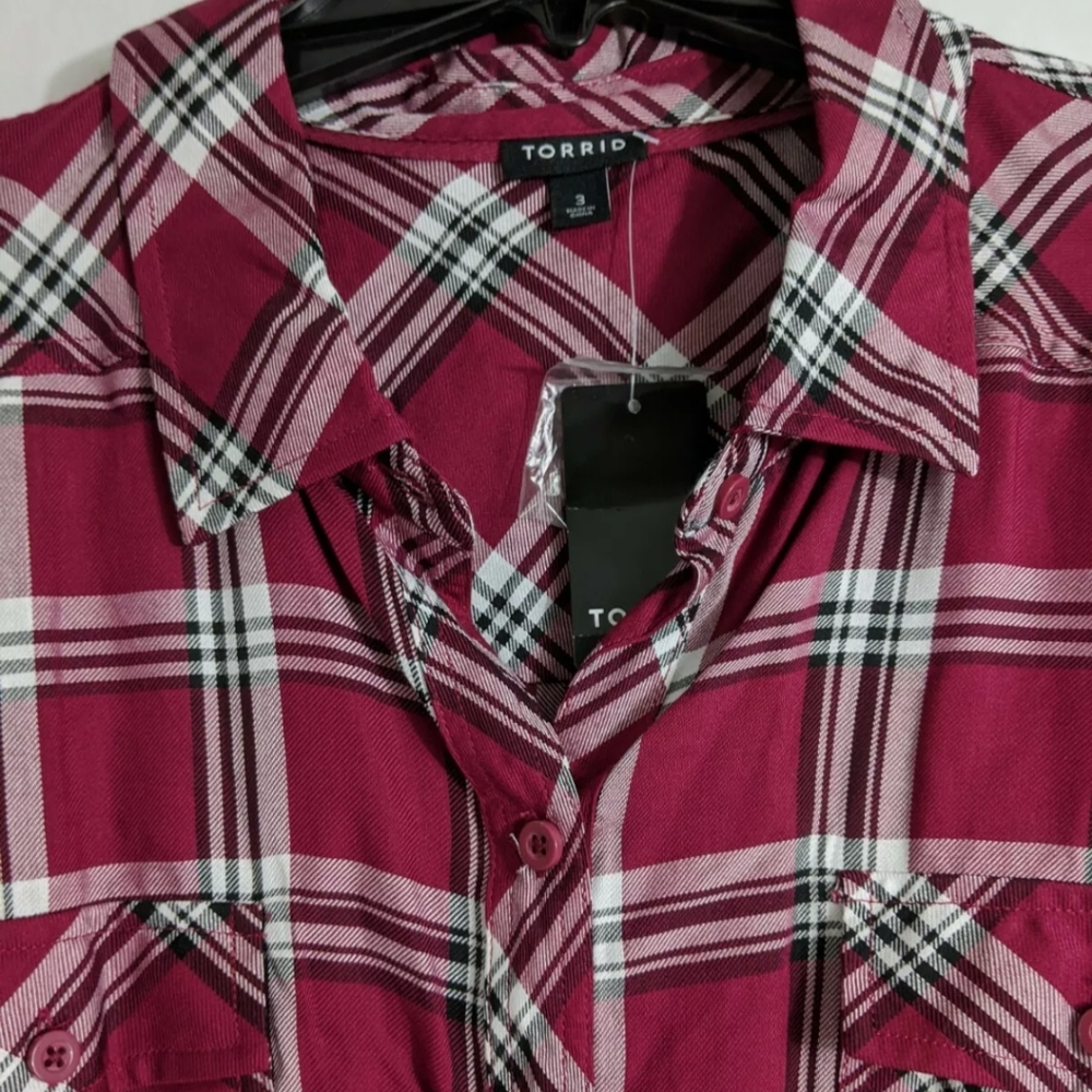 NWT Torrid Plaid Long Sleeve Blouse - Picture 6 of 6
